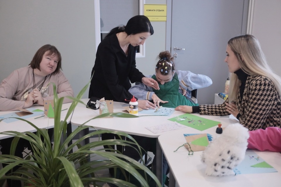 Открытые двери