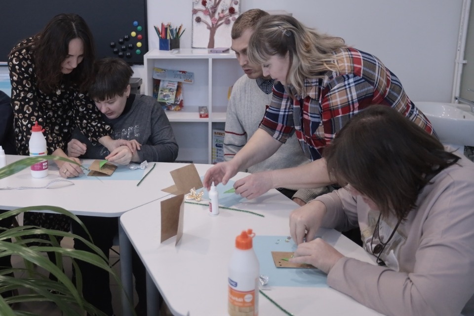 Открытые двери