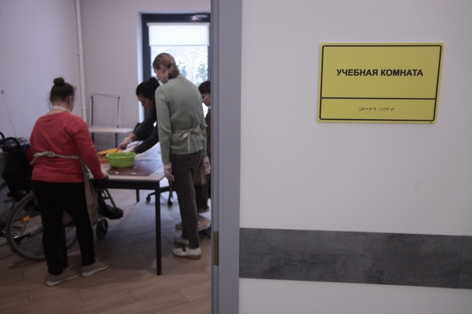 Открытые двери