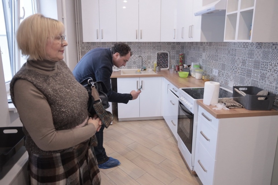 Открытые двери