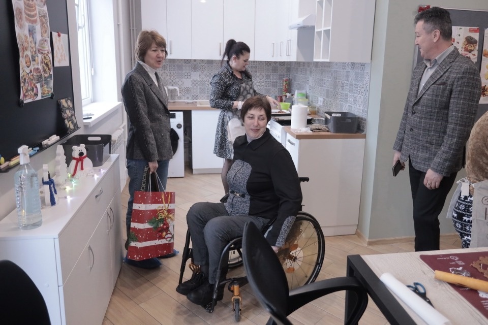 Открытые двери