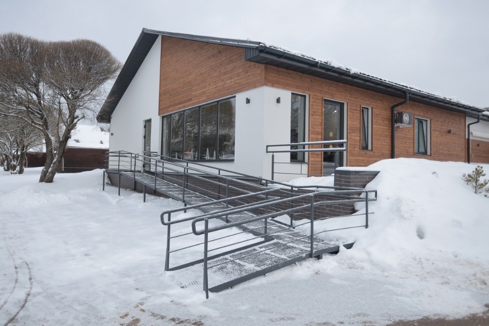 Открытые двери