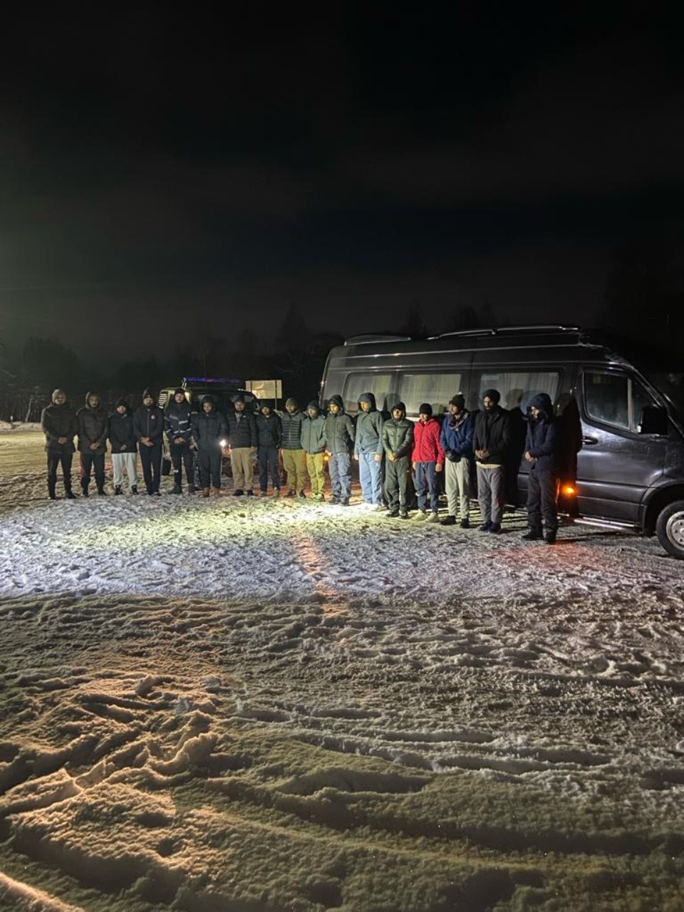 Псковские пограничники задержали две группы иностранцев, планировавших незаконное пересечение госграницы Псковские пограничники задержали две группы иностранцев, планировавших незаконное пересечение госграницы