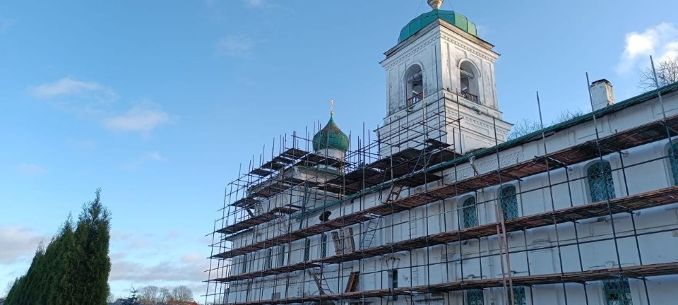 Продолжается реставрация Стефановской церкви Мирожского монастыря в Пскове 