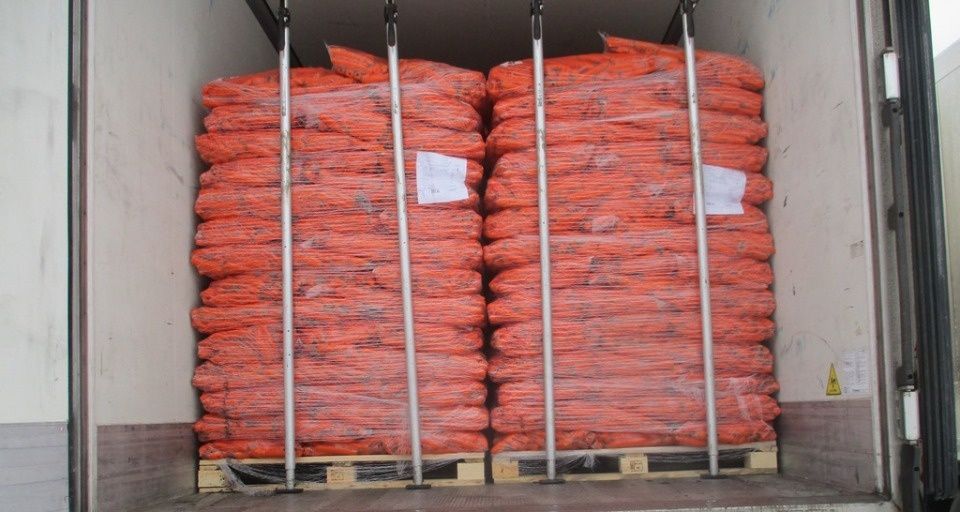 26 млн цветов ввезли в Россию через Псковскую область на новогодних праздниках