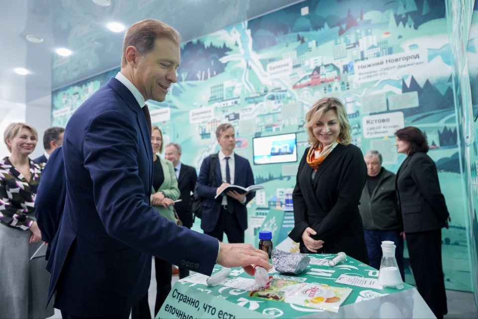 ГК «Титан» подвела итоги работы в 2023 году на встрече с Денисом Мантуровым