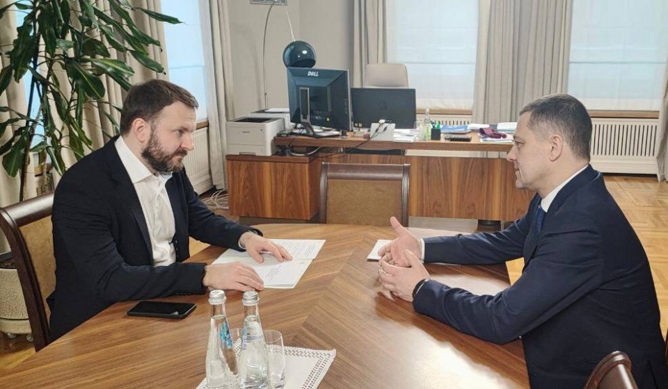 Михаил Ведерников обсудил пять ключевых для Псковской области тем с помощником президента