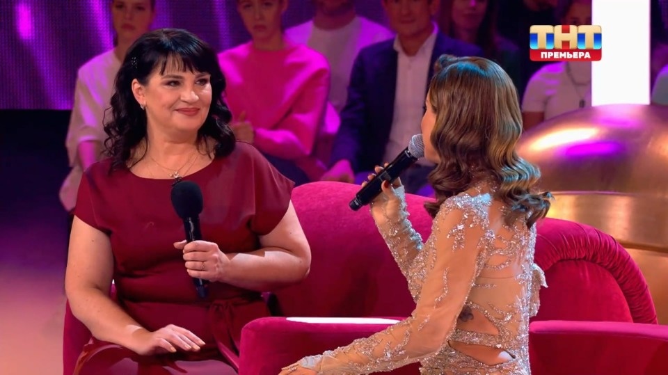 Ани Лорак исполнила песню псковички в шоу «Конфетка» на канале ТНТ