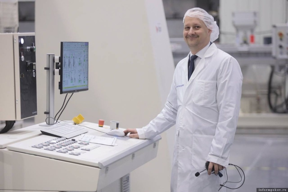 Учащиеся Тямшанской гимназии первыми увидели работу второй линии завода «Титан-Полимер»