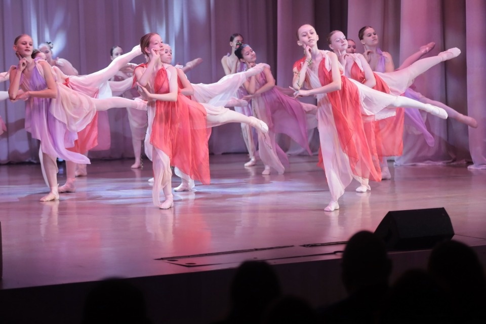 Псковский «Щелкунчик» Псковский «Щелкунчик»