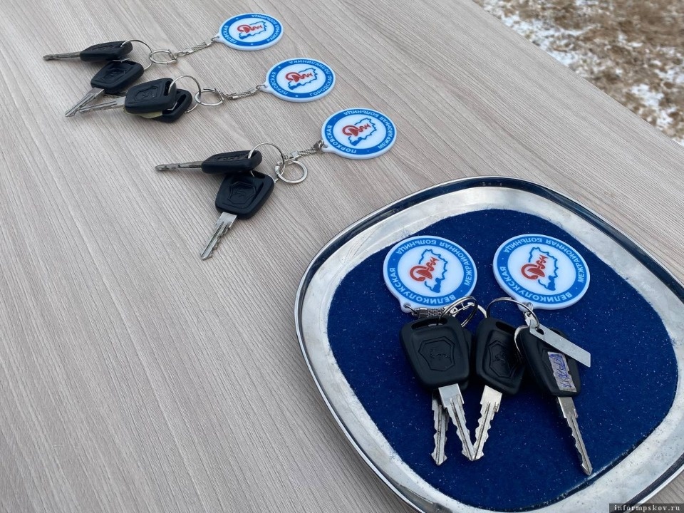 В районы Псковской области направили пять новых автомобилей для медперсонала В районы Псковской области направили пять новых автомобилей для медперсонала