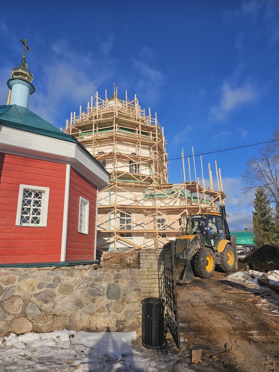Котельную для двух церквей начали строить в Печорах