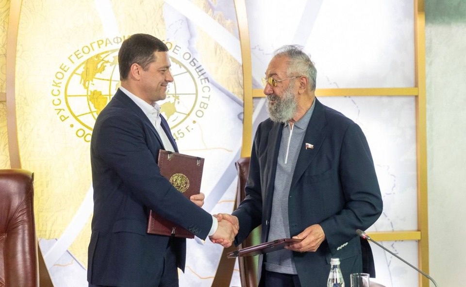 Михаил Ведерников поздравил причастных с Днем российской науки 