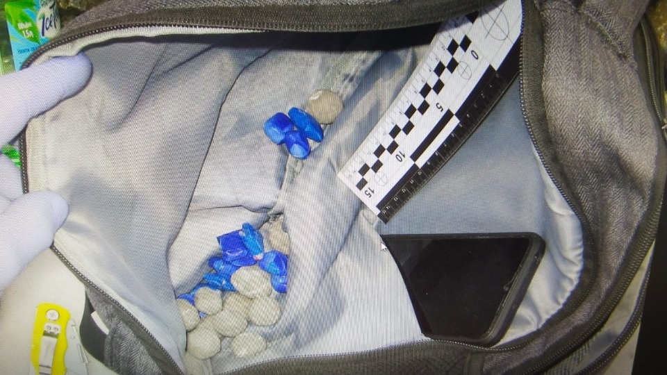 Псковича задержали в момент создания тайников для наркотиков у железной дороги