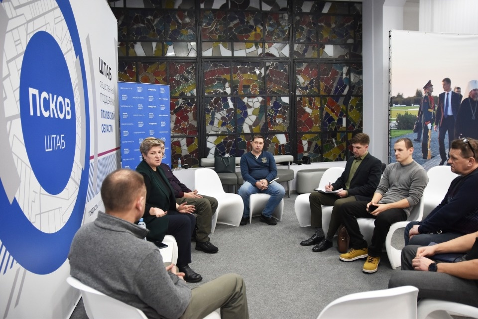 Встреча Совета отцов прошла в Штабе общественной поддержки в Пскове