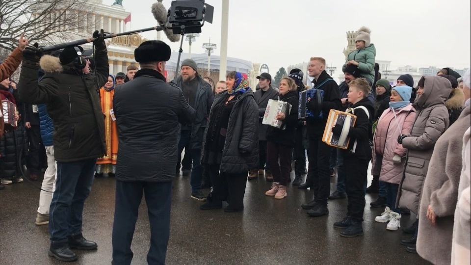 Музыканты из Великих Лук снялись в телепередаче «Играй, гармонь!»