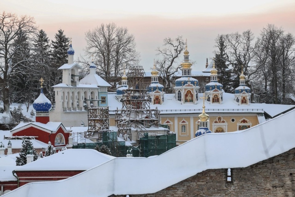 До конца года в Псково-Печерском монастыре переустроят инженерные сети