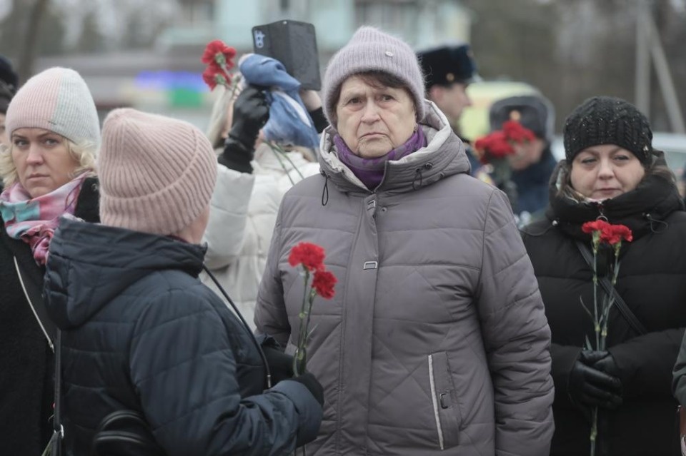 Траурный митинг памяти 6-й роты Траурный митинг памяти 6-й роты