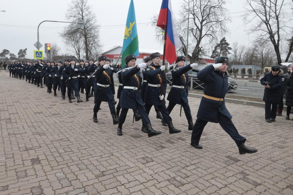 Траурный митинг памяти 6-й роты Траурный митинг памяти 6-й роты