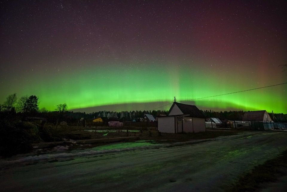 Астроном запечатлел северное сияние в Псковской области