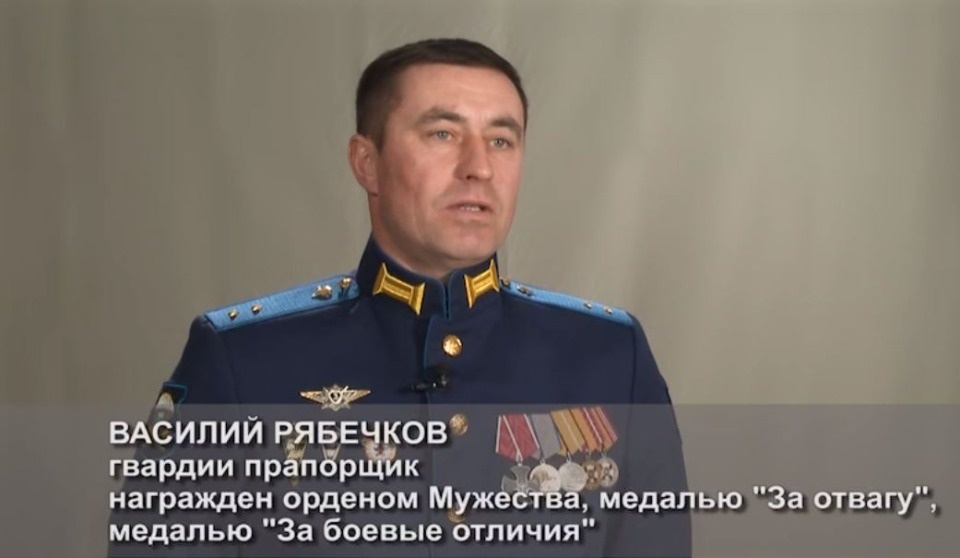 Михаил Ведерников рассказал о псковском военнослужащем, который эвакуировал раненых через реку