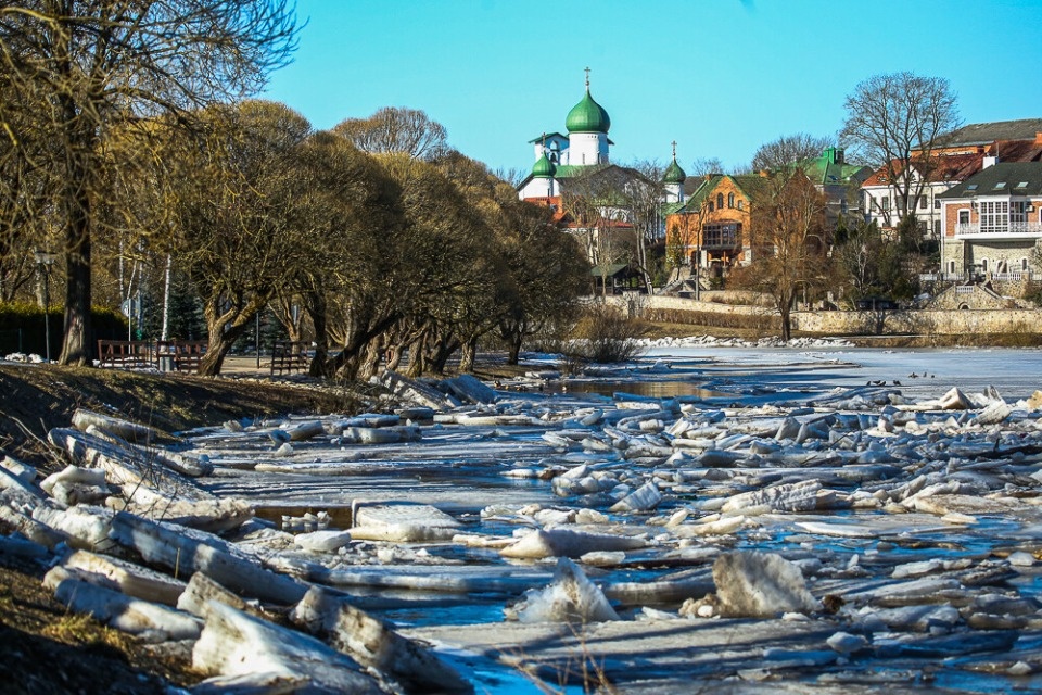 До +8 градусов прогреется воздух в Псковской области 11 марта