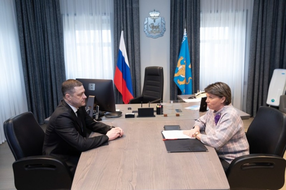 В Псковской области обсудили подготовку кадров для медучреждений региона