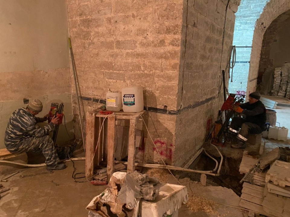 В Пскове продолжается реставрация Серафимовского придела Троицкого собора 