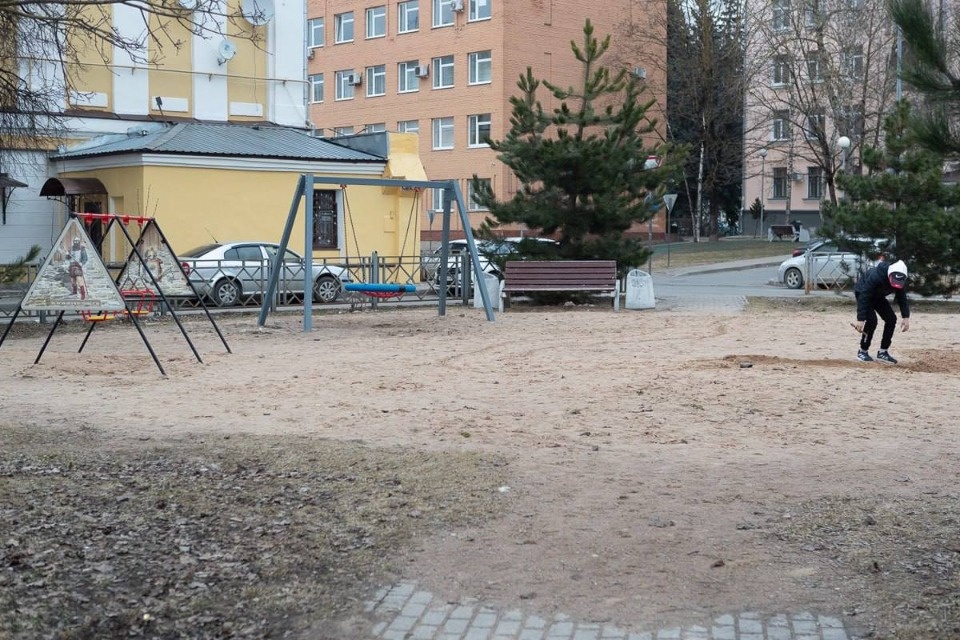 Еще две новые детские площадки появятся в Пскове в этом году