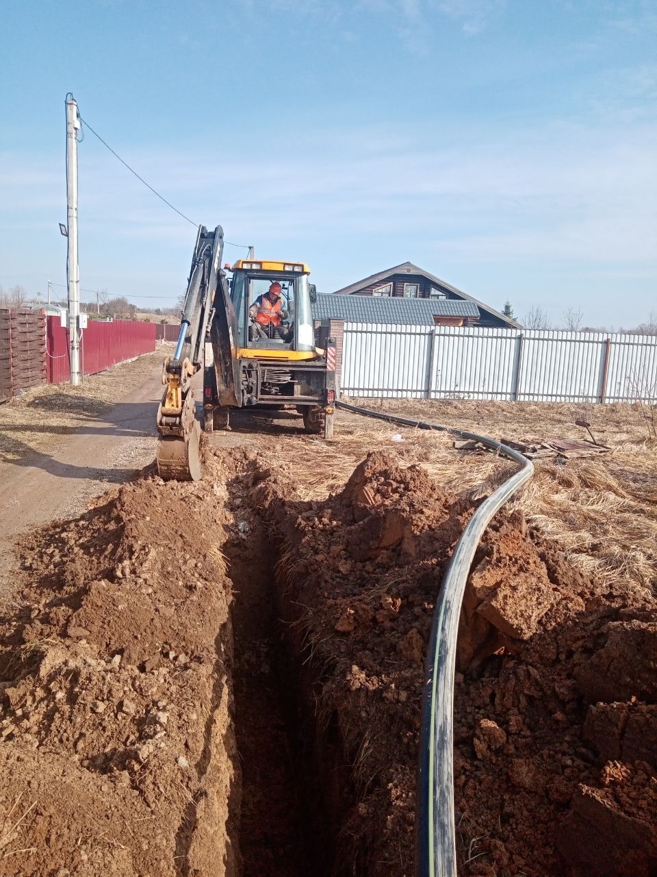 Начались строительные работы для догазификации псковской деревни Филатова Гора