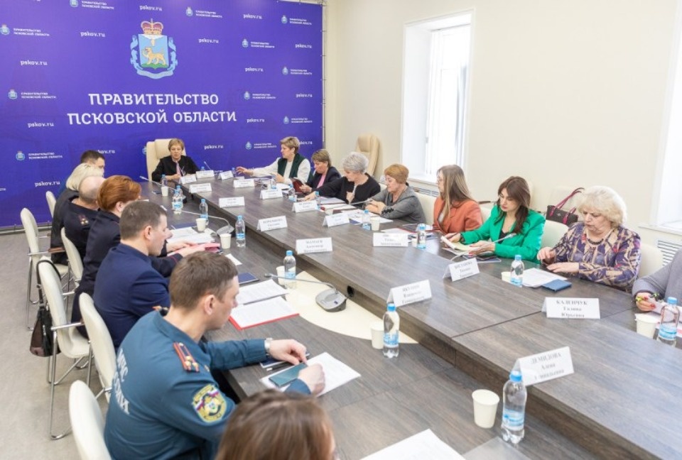 Более 3 тысяч обращений поступило на детский телефон доверия в Псковской области в 2023 году