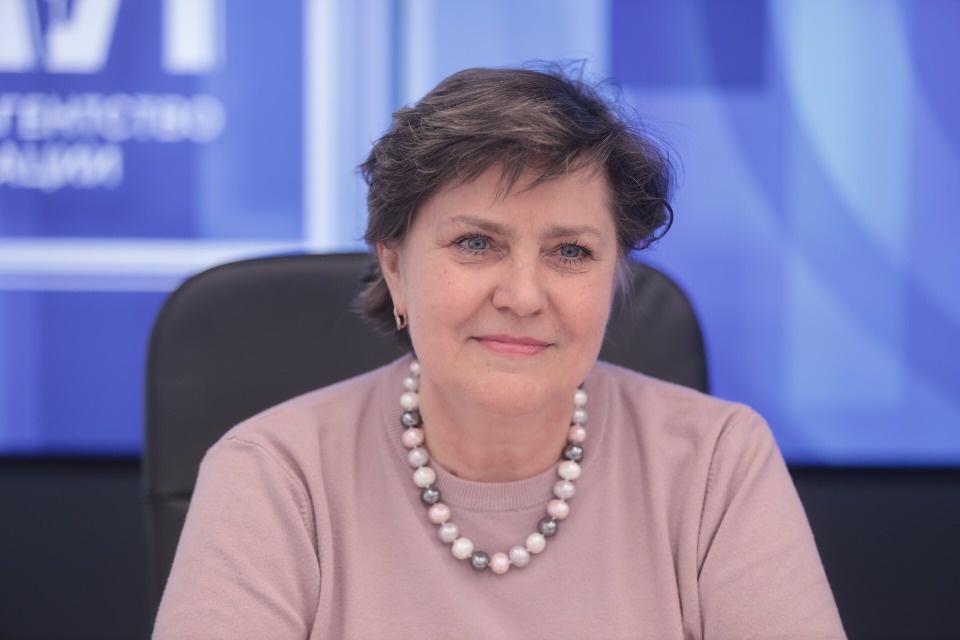 Построить отношения