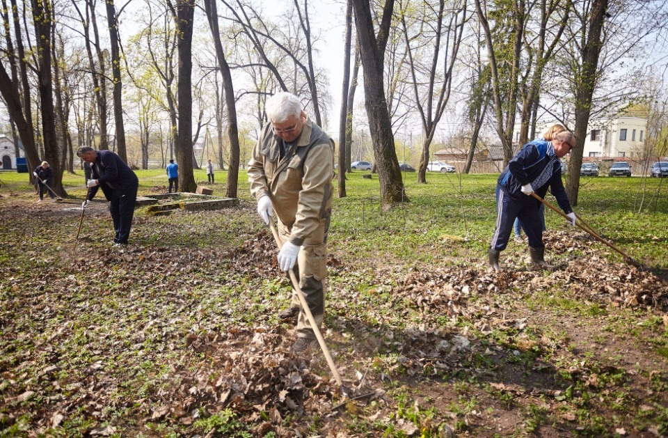 В Великих Луках пройдут два общегородских субботника 