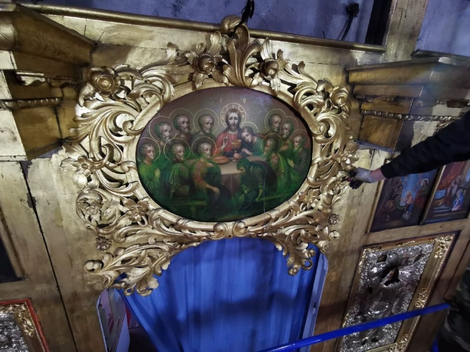 Реставрация иконостаса церкви Сорока мучеников продолжается в Печорах