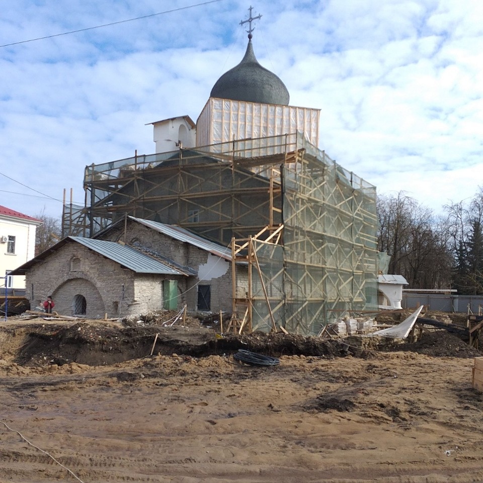 Электрику и котел отопления заменят в церкви Николы со Усохи в Пскове