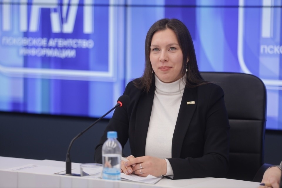 Личность пилота обнаруженного под Псковом советского истребителя Як-9Т установили поисковики