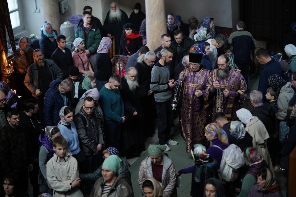 Участие в службе в Псково-Печерском монастыре принял глава Эстонской православной церкви