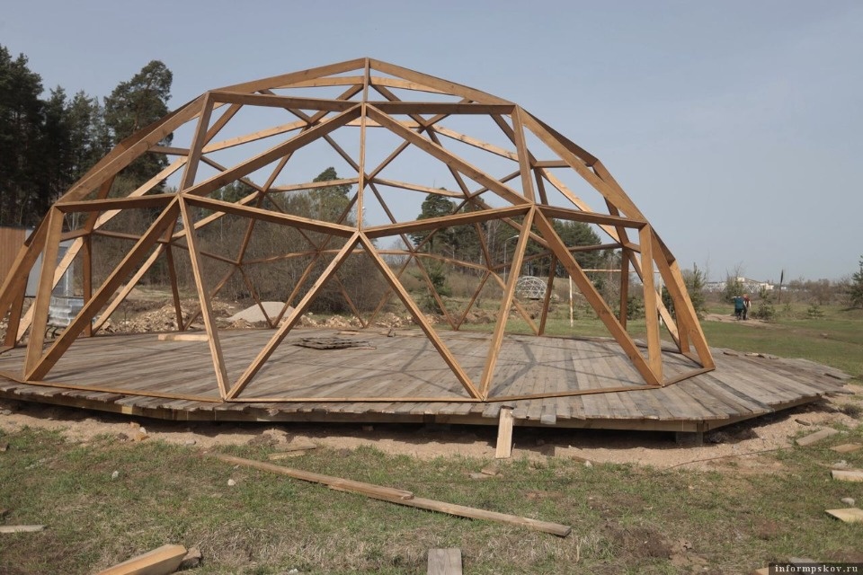 На берегу Великой в Пскове появится круглогодичный семейный парк 