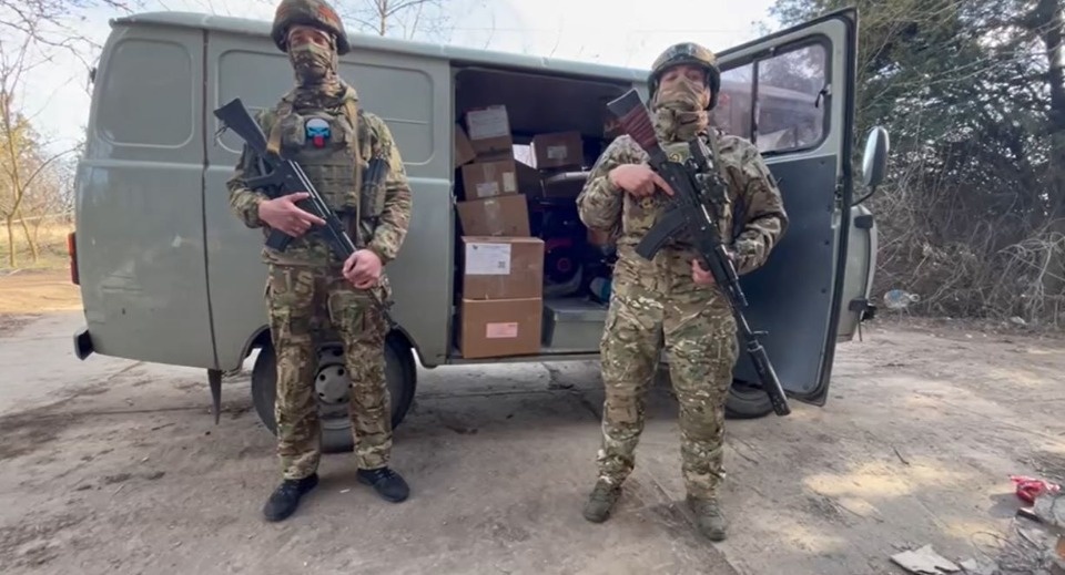 Псковская «Дружина» и неравнодушные граждане передали 76-й дивизии УАЗ 