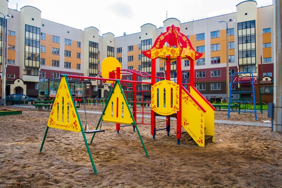 Детская площадка и элементы для скейтеров появятся в сквере у гостиницы «Рижская» в Пскове 