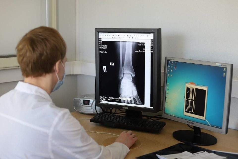 Беспроводной оцифровщик рентгеновских снимков появился в Псковской областной больнице 