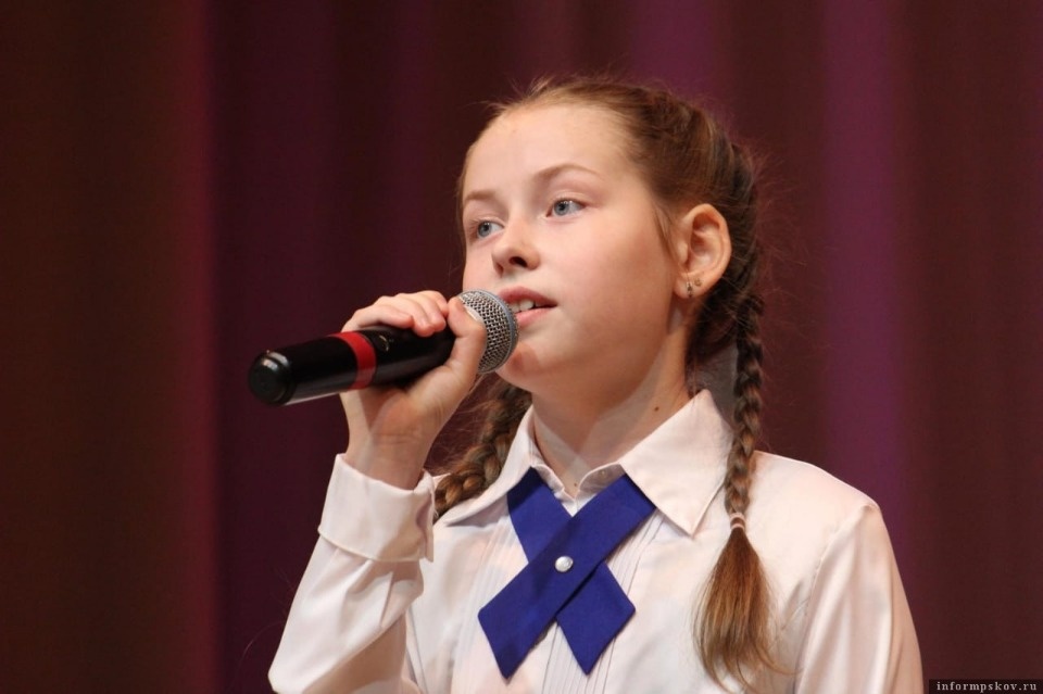  Четвероклассница из Великих Лук победила в акции «Губернаторский дневник»