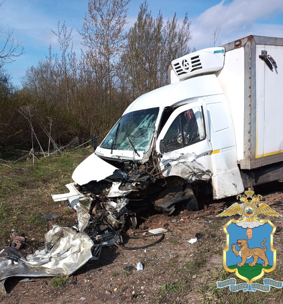 В утреннем ДТП в Локнянском районе есть погибшие