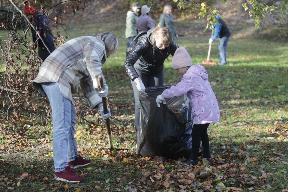 Псковичей приглашают на весенний субботник