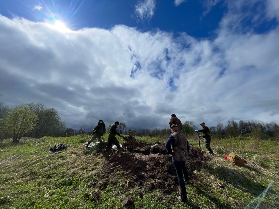 Псковские поисковики обнаружили останки советского война и установили его личность в рамках «Вахты Памяти»