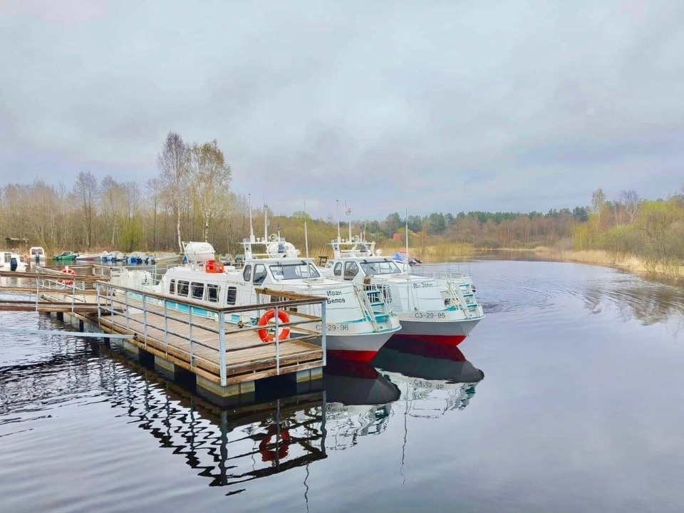 Стартовала навигация пассажирских катеров на Талабские острова 