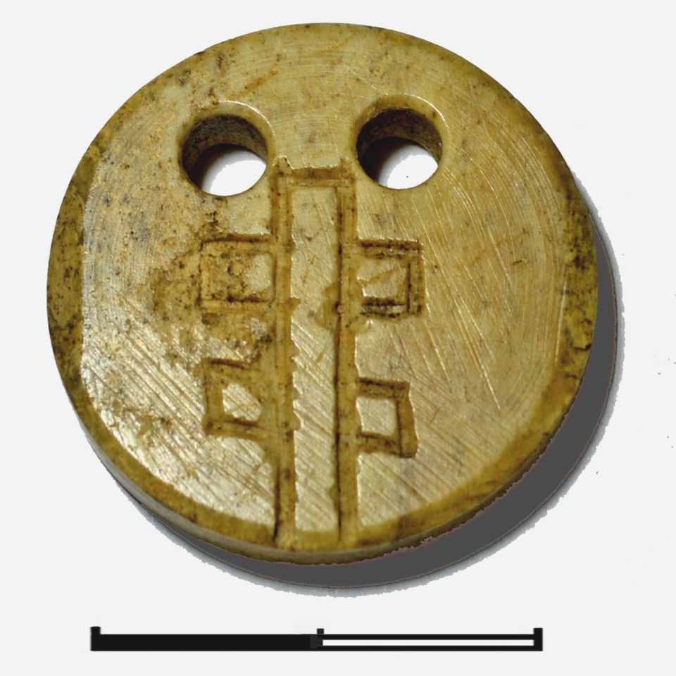 «Костяной знак» воспитанника петербургского Воспитательного дома передали в Псковский музей