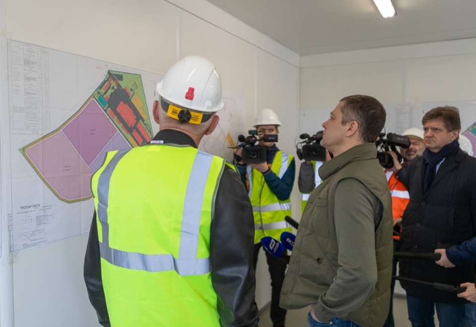 Губернатор Псковской области проконтролировал строительство экотехнопарка в Палкинском районе