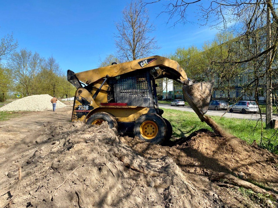 К 1 августа в Пскове благоустроят сквер на Сиреневом бульваре 