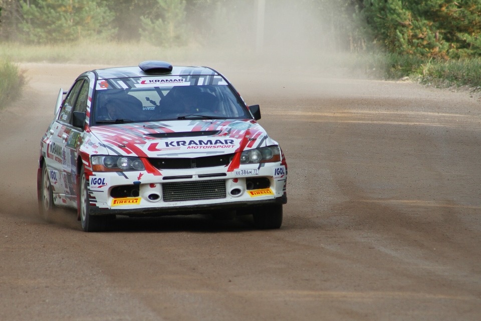 Движение по нескольким дорогам временно закроют в Псковской области с 6 по 8 мая 